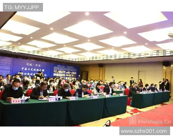 杨伯镛的艺术人生与文化传承探索:从传统到现代的跨越与创新 杨伯镛的艺术人生与文化传承探索:从传统到现代的跨越与创新